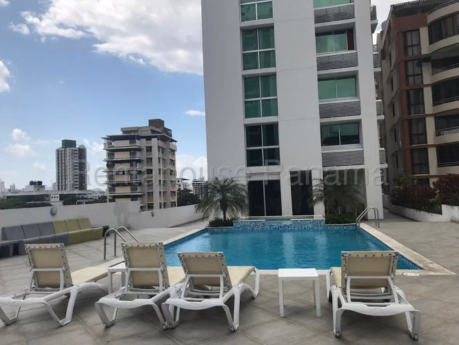 Se Vende Apartamento en El Cangrejo LA26-8967