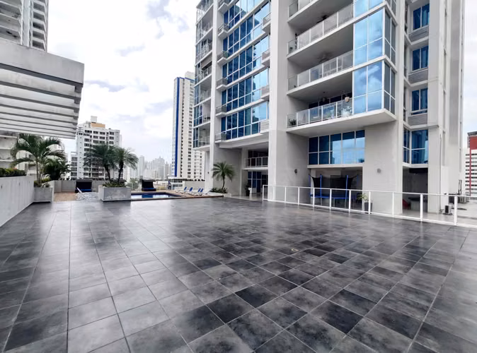 ALQUILO APARTAMENTO EN SAN FRANCISCO, AMOBLADO, 2 RECAMARAS, 150m2.