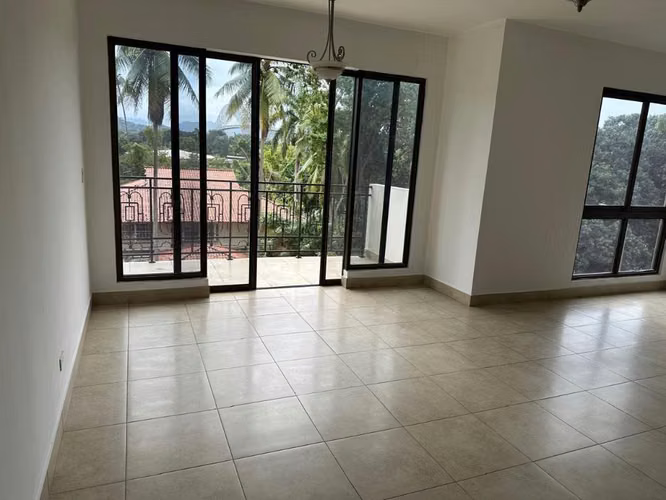 Alquiler de apartamento en Amador