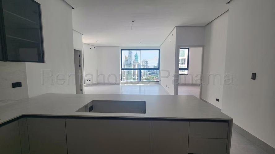 Se Alquila Apartamento en Paitilla LA27-52