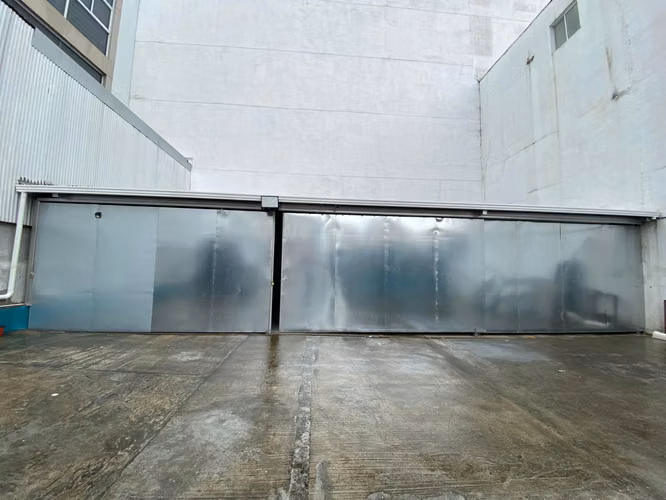 Venta de Galera en San Francisco, calle77Este. - Imagen 8