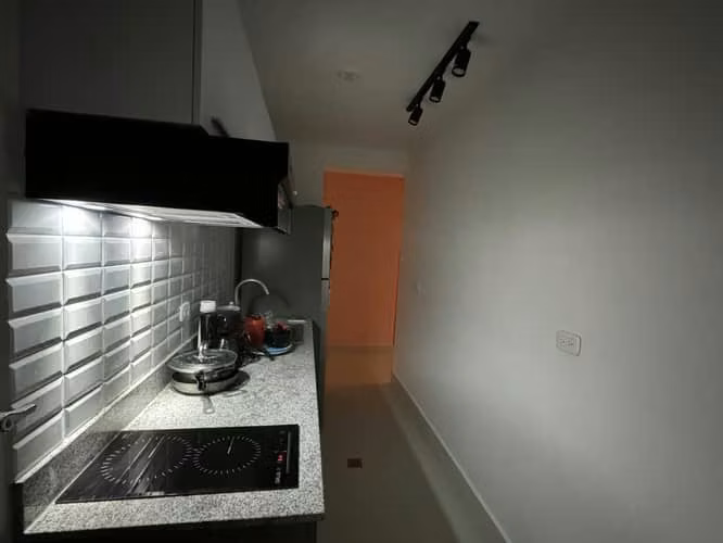 VIA ESPAÑA ,APARTAMENTO EN ALQUILER AMUEBLADO A PASITOS DEL PARQUE OMAR