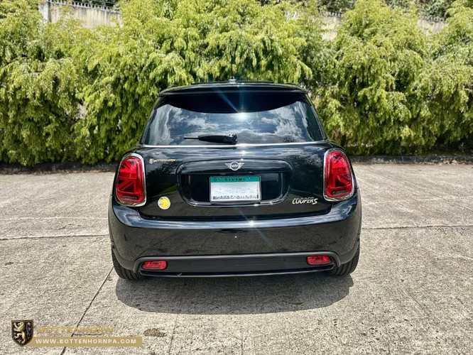 Mini Cooper SE 2022 impecable  - Imagen 5