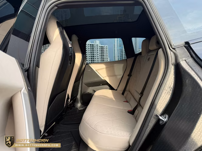BMW iX UNICO DUEÑO FULL EXTRAS GARANTÍA VIGENTE CON BMW