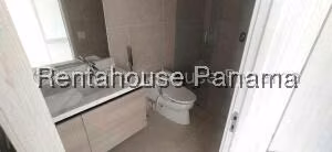 Venta de Apartamento con 92m2 en Santa Maria PH Ocean House 27-37SR