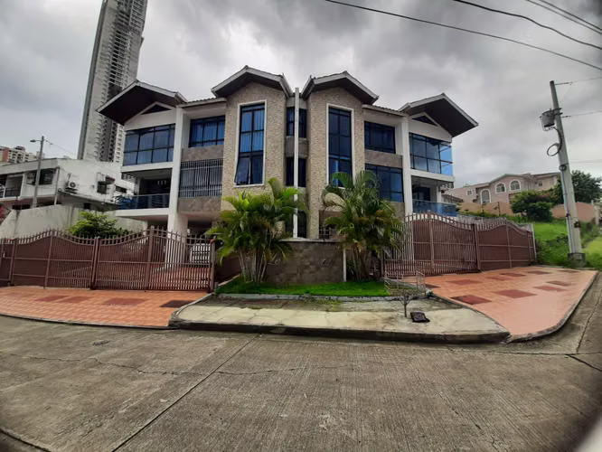 Venta de apartamento de 185.40 en Betania- PH Le Mansión