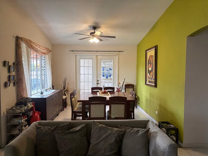VENTA DE CASA EN BRISAS DEL GOLF - Imagen 2