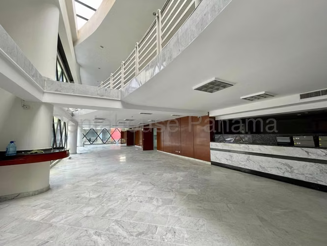 Edificio en Venta en Transístmica YM