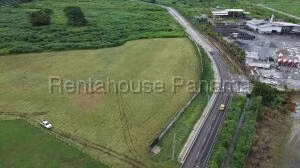 Venta de Terreno con 30000m2 en Pacora 26-9163SR