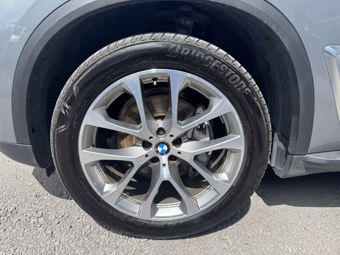 BMW X5 2024
