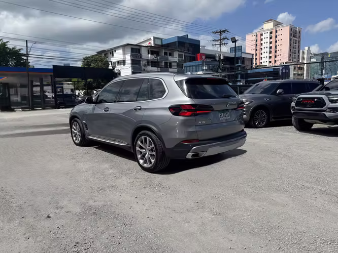 BMW X5 2024