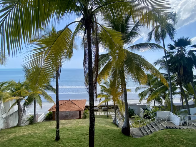 Venta de casa frente al mar en Coronado