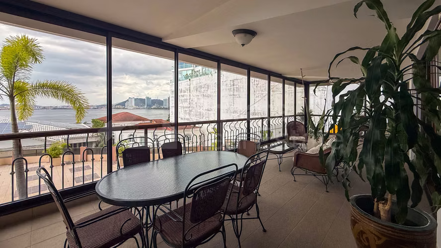 Venta de apartamento en P.H. Maresias, Punta Paitilla