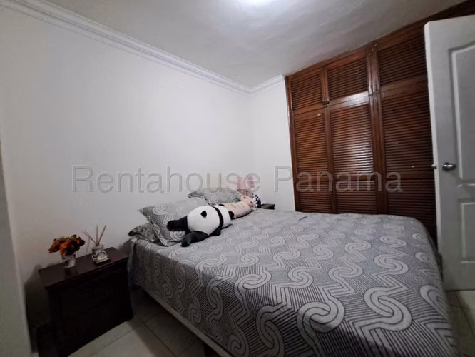 Venta de Apartamento Amoblado en Bellavista Ph Ultramar Plaza EC