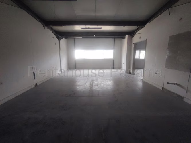Venta de Local en Las Mananitas Dos Caminos Solo Cliente Directo MC