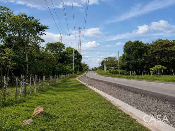 7.97 Acres de Terreno en Venta sobre la Carretera hacia Caldera, Boquete