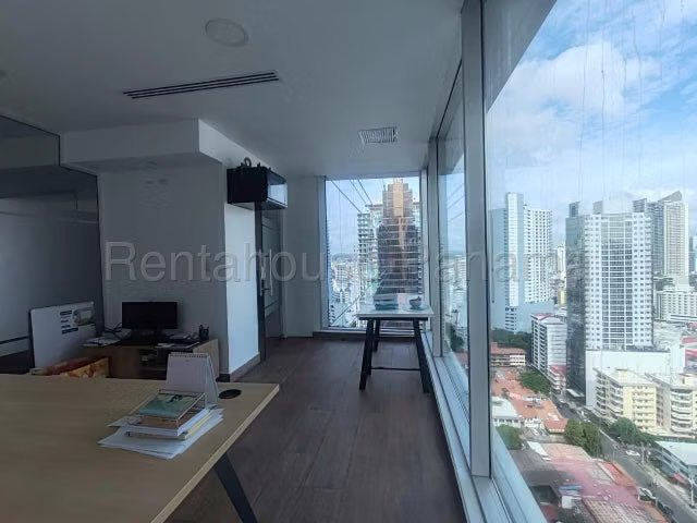 Oficina Comercial en Alquiler en Obarrio JG