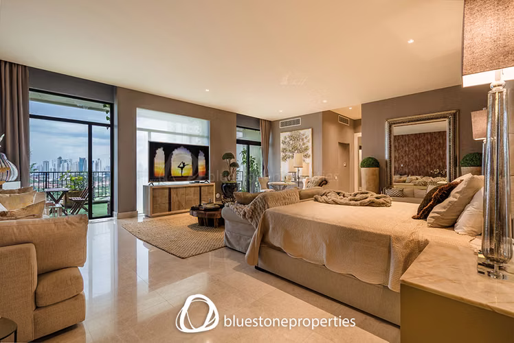 Santa Maria – Vista al Golf – 1,100mts2 – 4,300,000
