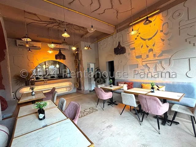 Local Comercial en Alquiler en Casco Antiguo JG