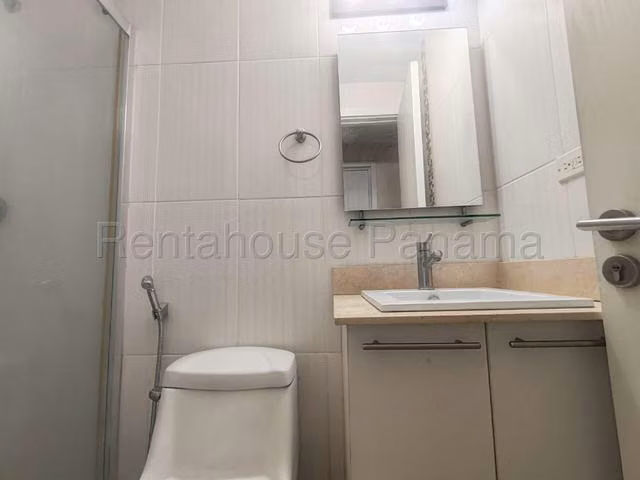 Apartamento en Venta en Condado del Rey JG