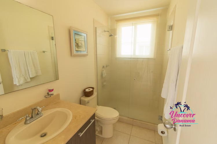 Apartamento Amoblado de 3 Recámaras en Venta en Rodman, Bijao Beach Club &amp; Residences
