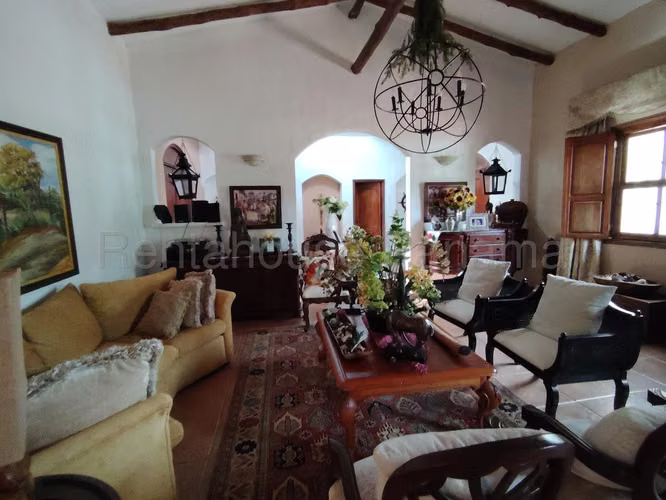 LGU-Venta de finca en Colón, Salamanca.