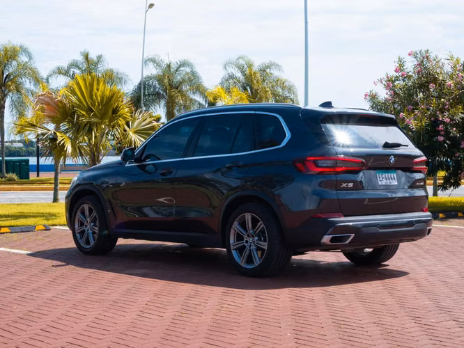 BMW X5 2023