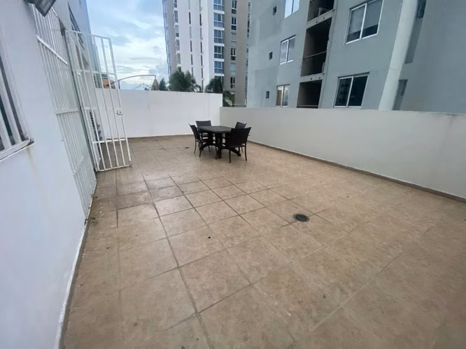 PH GREEN POINT( 50mts extra de terraza) 800$