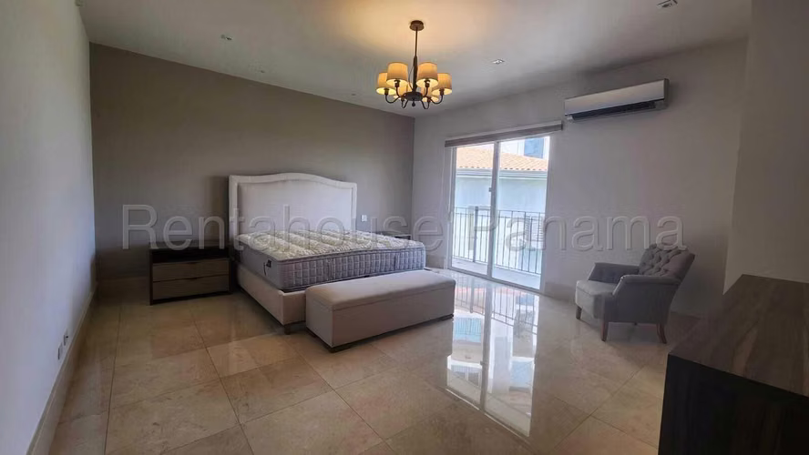 Se Vende Apartamento en Santa Maria LA26-2148
