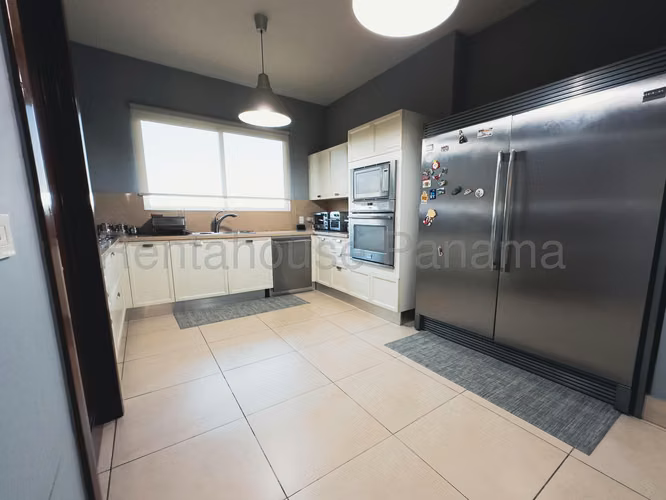 Se Vende Apartamento en Santa Maria LA26-5986