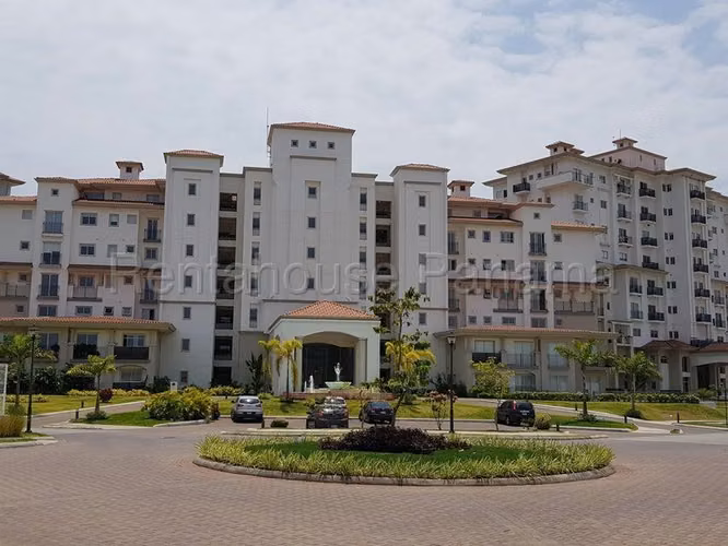 Se Vende Apartamento en Santa Maria LA26-5986