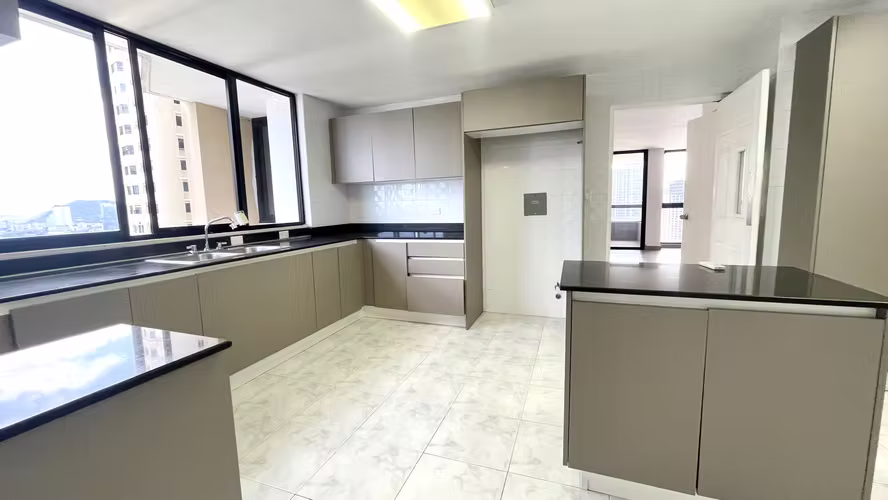 Venta Exclusivo Apartamento  vista al Mar en  Paitilla 26*5819Mfk