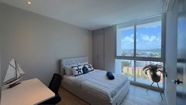 En Alquiler - Lujoso apartamento con vista al mar y ciudad - Avenida Balboa