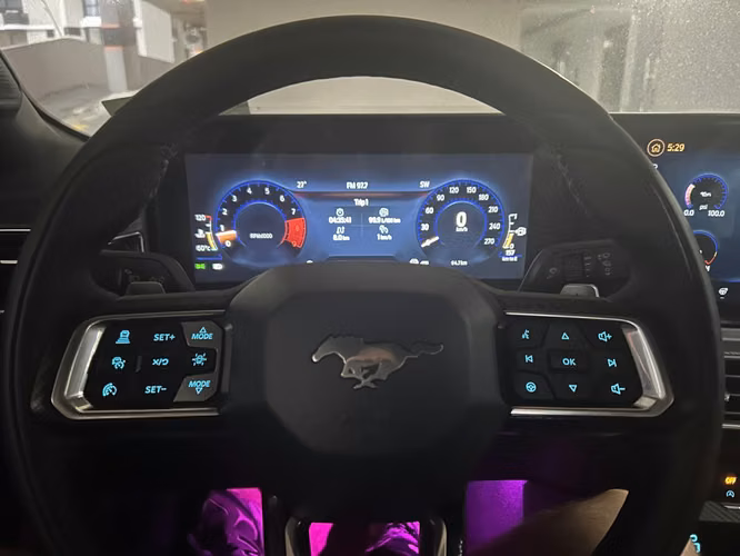 Ford Mustang GT Premium 2025 COMO NUEVO