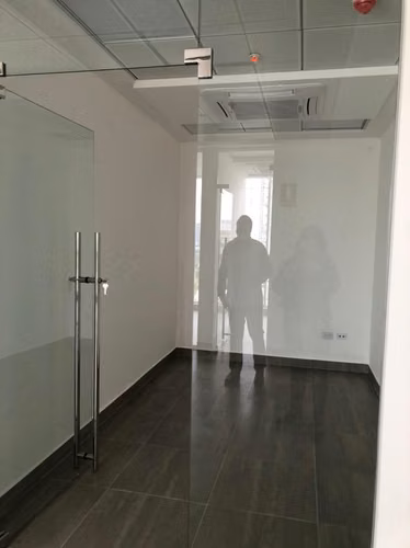 Alquiler de oficina en Balboa Center Office - 4 divisiones