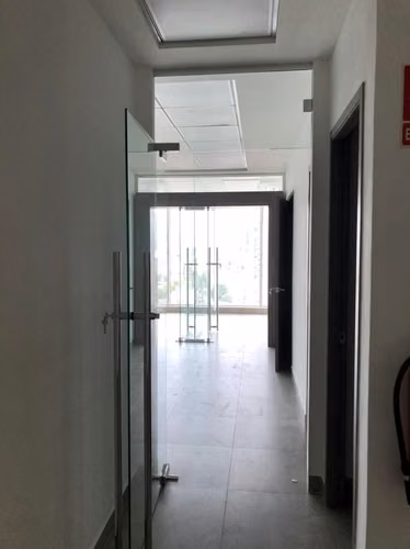 Alquiler de oficina en Balboa Center Office - 4 divisiones