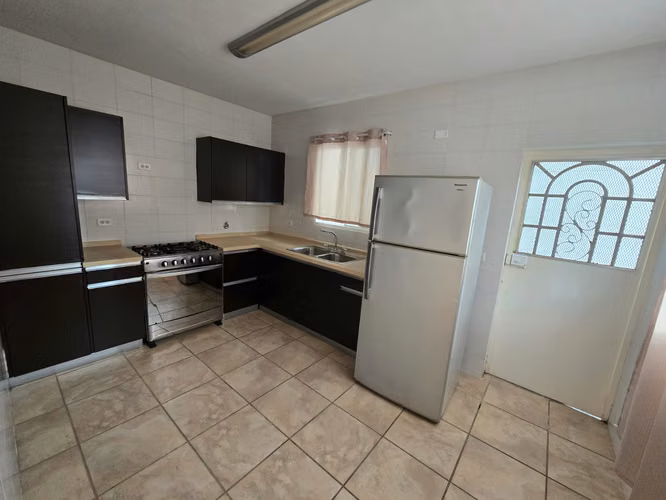 Alquiler de Casa Duplex Amoblada en Brisas del Golf