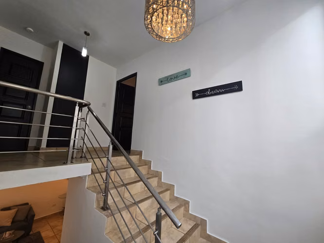 Alquiler de Casa Duplex Amoblada en Brisas del Golf