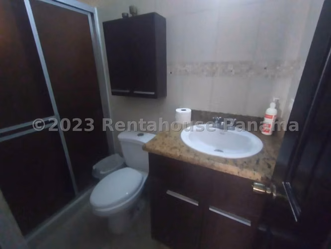 VENTA DE CASA ALTOS DEL GOLF GM