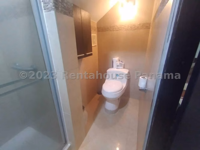 VENTA DE CASA ALTOS DEL GOLF GM