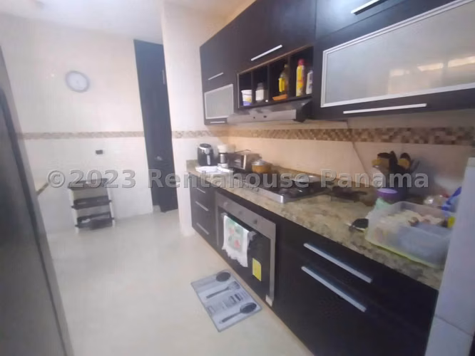 VENTA DE CASA ALTOS DEL GOLF GM