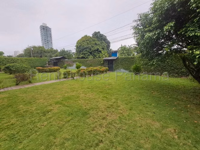 VENTA DE CASA ALTOS DEL GOLF GM - Imagen 4