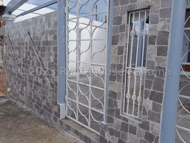 VENTA DE CASA BRISAS DEL GOLF GM