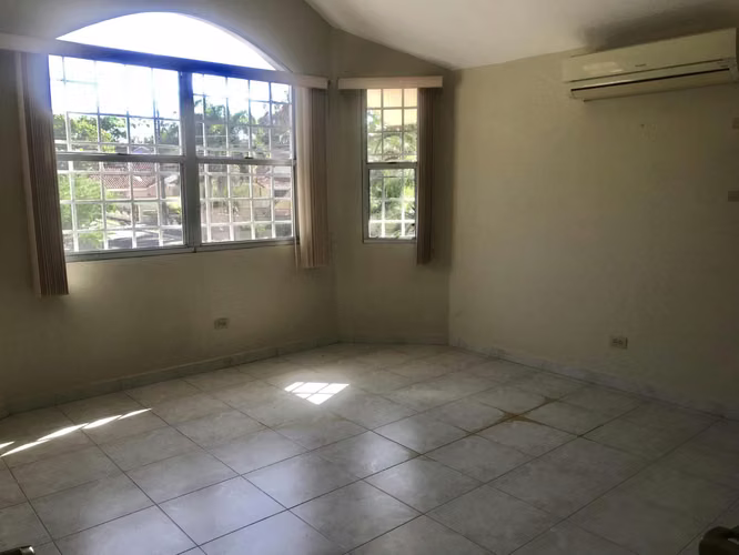 VENTA DE CASA BRISAS DEL GOLF GM