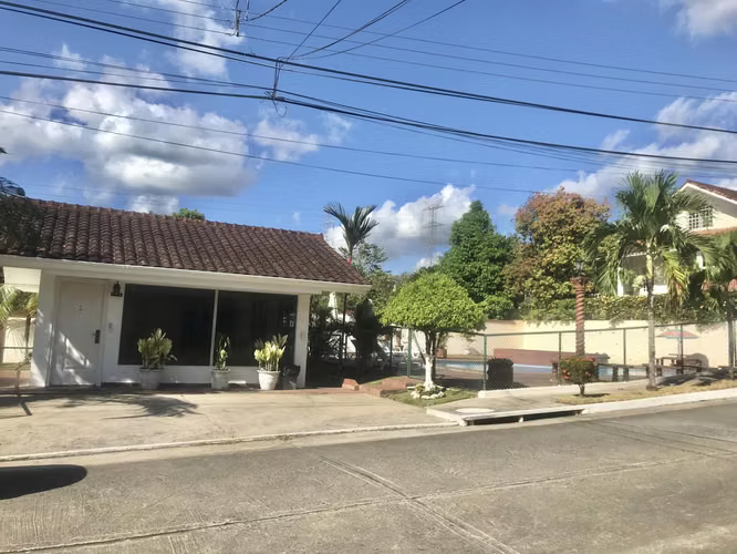 VENTA DE CASA BRISAS DEL GOLF GM