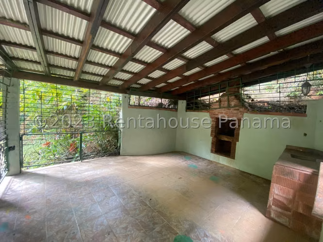 VENTA DE CASA ALBROOK GM