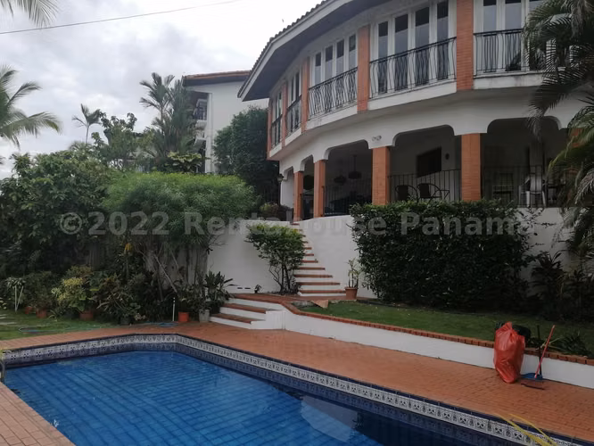 VENTA DE CASA LA ALAMEDA GM