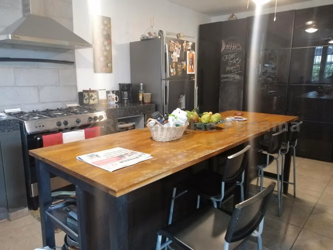 VENTA DE CASA LA ALAMEDA GM