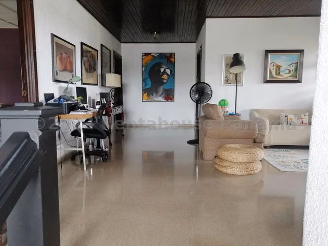 VENTA DE CASA LA ALAMEDA GM