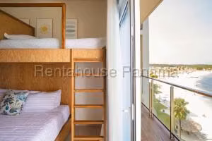 Venta de Apartamento con 194m2 en Maria Chiquita PH Playa Escondida 26-3381SR